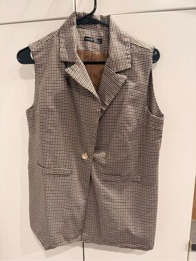 SHEIN Brown & Cream Houndstooth Sleeveless Blazer Vest